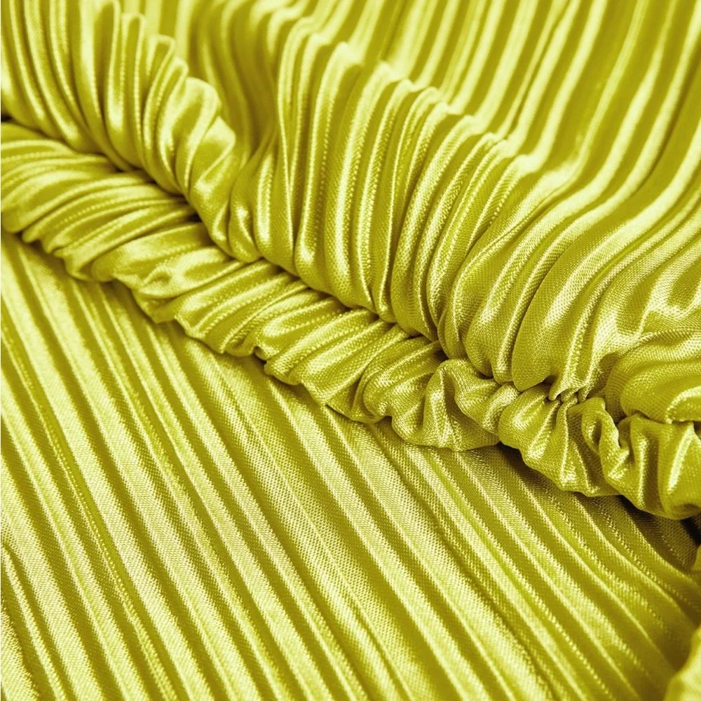 Good American Chartreuse Wide Leg Pants - Picture 9 of 16